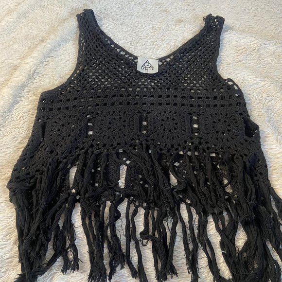 UNIF- macrame crop top **NEVERWORN**